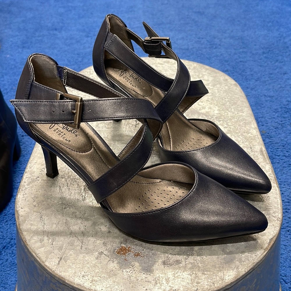 Life Stride soft system flex heels
